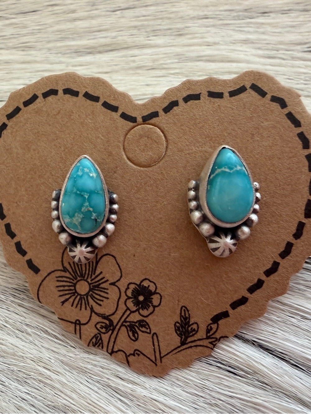 ❤️ White Water Turquoise Teardrop Navajo Style Brushed 925 Stud Earrings .56”L